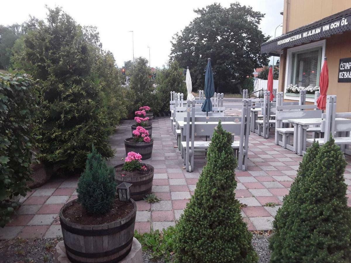 Paradlaegenhet Eskilstuna Exterior foto